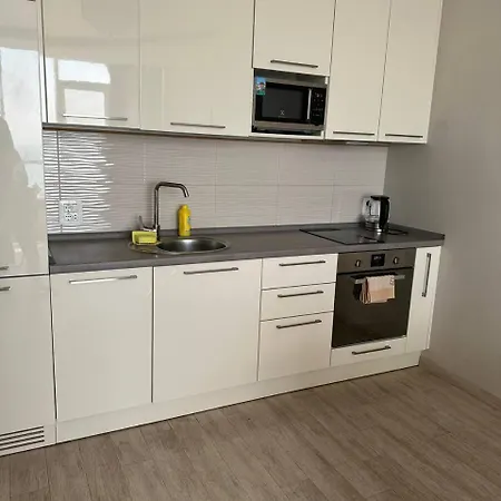 1к 9 жемчужена французкий бульвар Apartment *